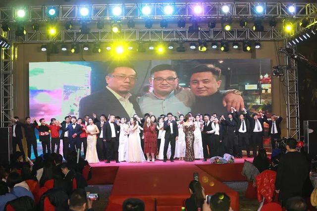 相亲相爱 相亲相爱