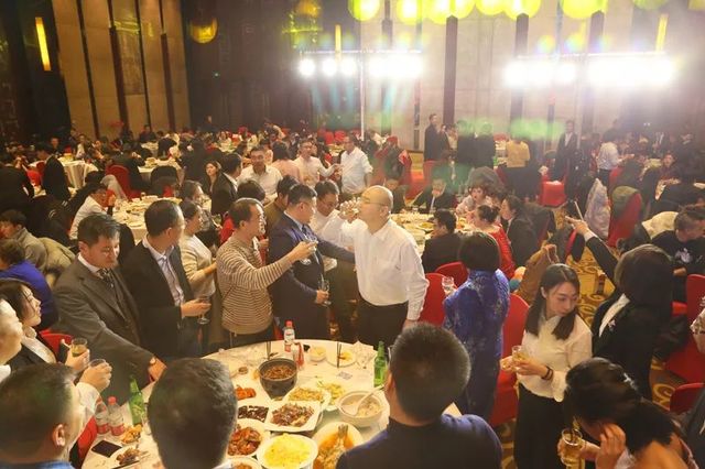 晚宴时间 晚宴时间