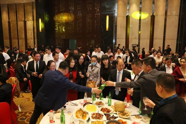 晚宴时间 晚宴时间